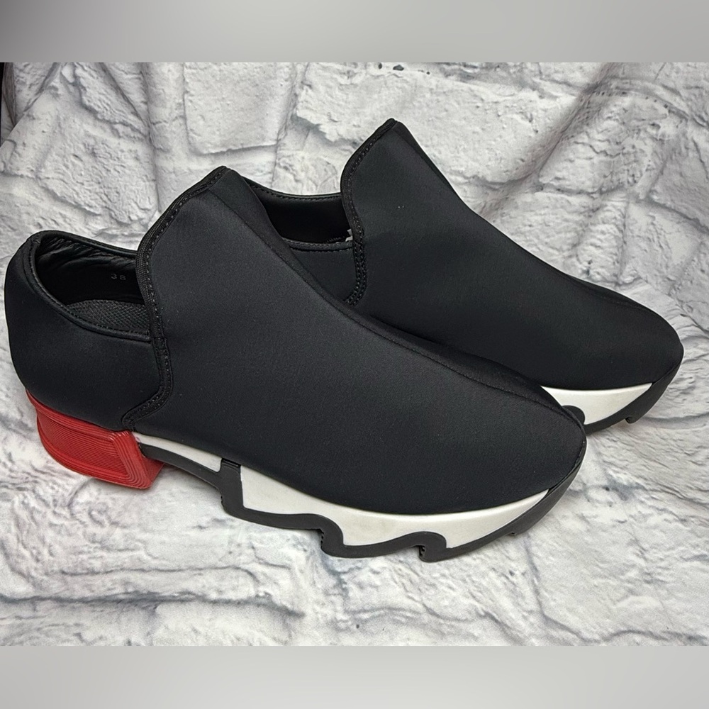 Stylish Black and Red Athletic Shoes